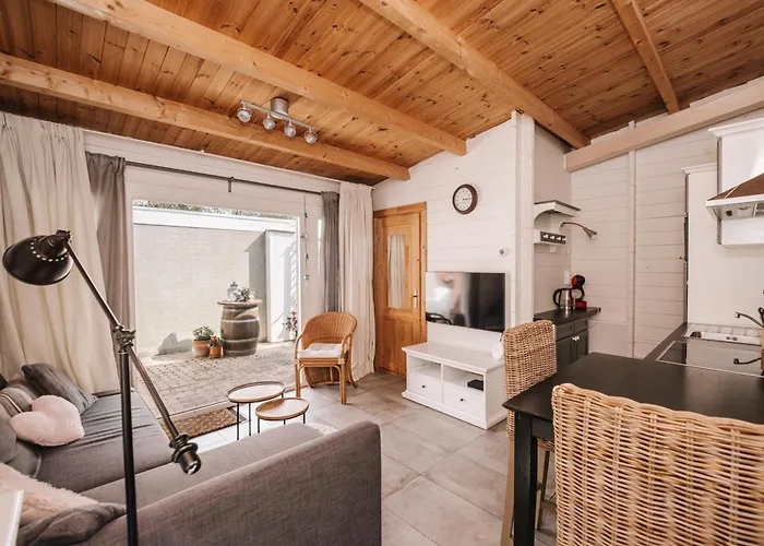 Apartman Rosa's Cottage, Garden And Free Parking Zandvoort