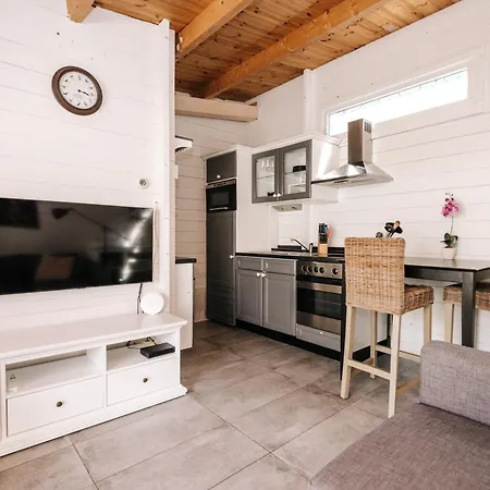 Appartement Rosa's Cottage, Garden And Free Parking