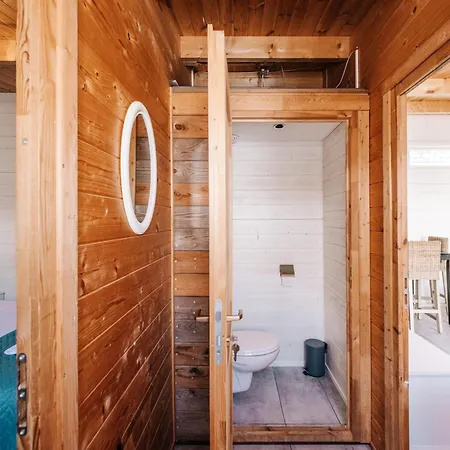 Rosa's Cottage, Garden And Free Parking Zandvoort