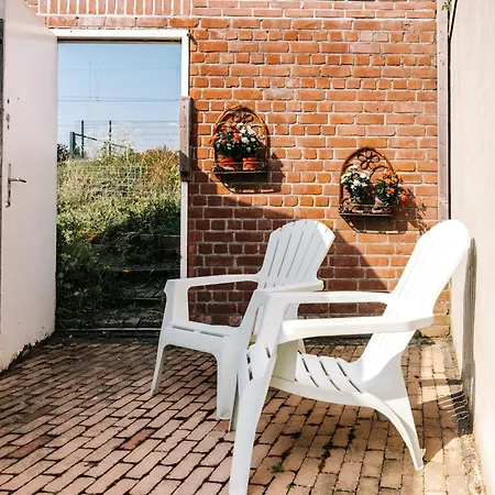 Διαμέρισμα Rosa's Cottage, Garden And Free Parking *