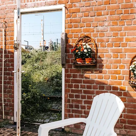 Rosa's Cottage, Garden And Free Parking Apartment