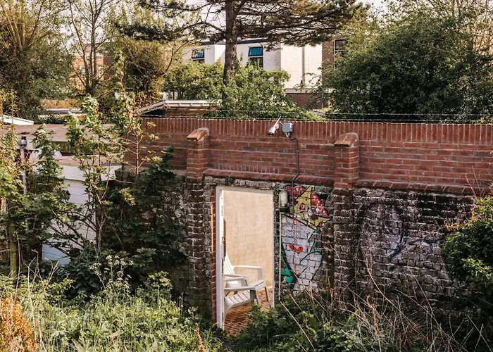 Rosa's Cottage, Garden And Free Parking